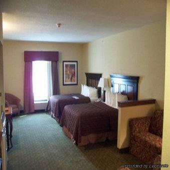 Rapids Indoor Waterpark Resort