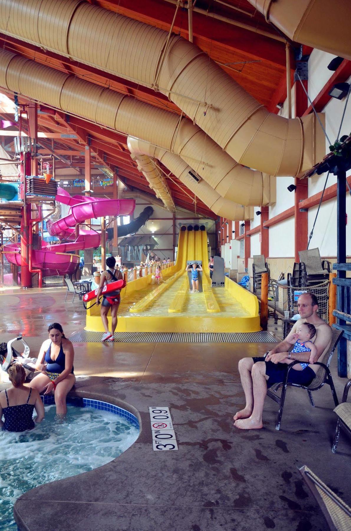 Rapids Indoor Waterpark Resort Columbus